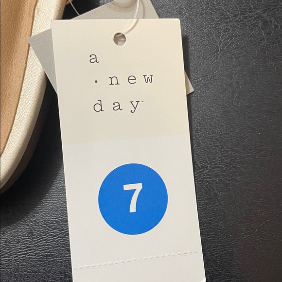 a new day Vienna Cream Lace Pointed Toe Slingback Flats NEW w TAGS no box Sz.7 - Picture 3 of 9